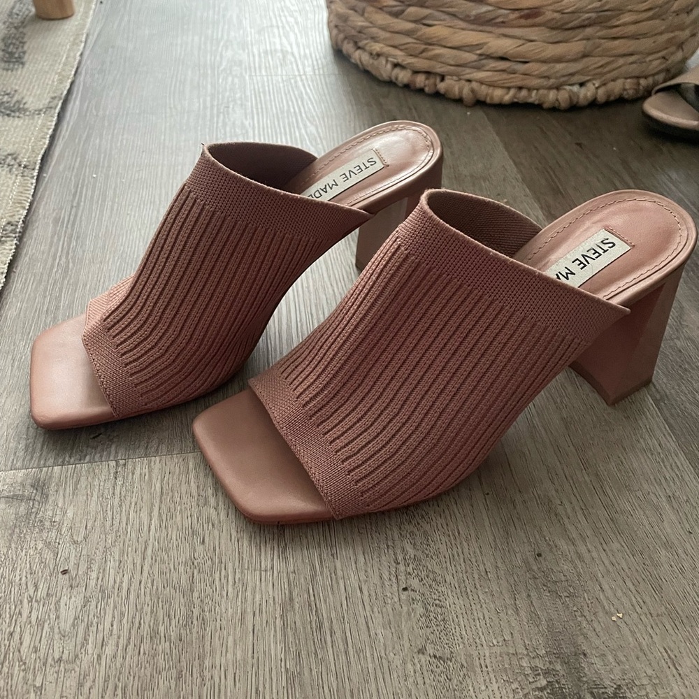 Steve Madden Pink Textured Mules with Block Heel